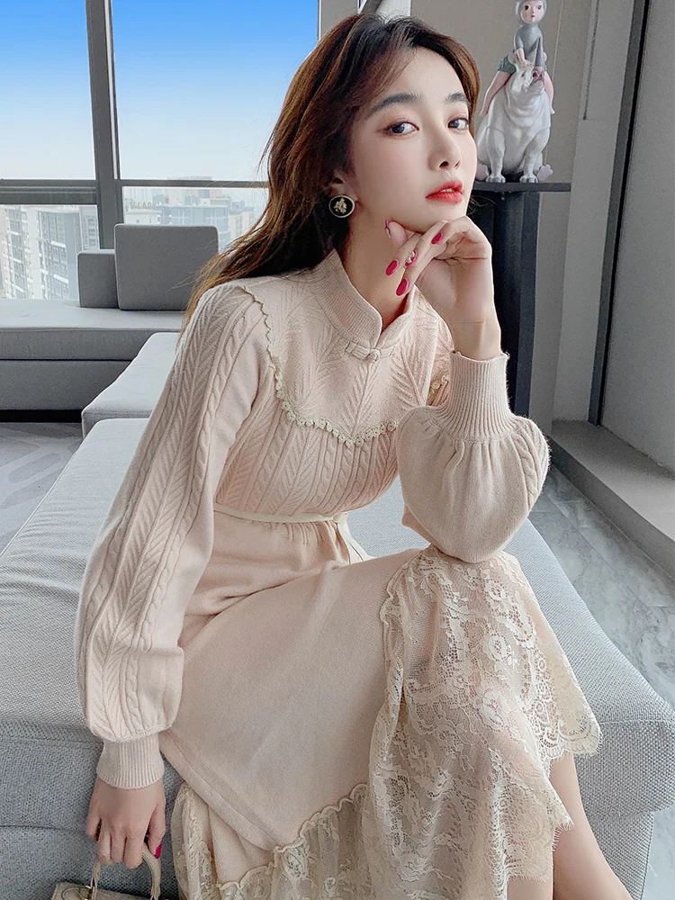 

2021 Autumn and Winter New Knitted Wool Lace Stitching Women's Temperament Age Reduction Retro Bottoming Long-sleeved Dress