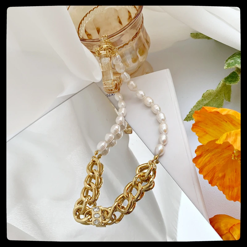 

HANGZHI 2021 New Punk Korea Pearl Stitching Chain Personality Retro Clavicle Necklace For Women Girls Party Tourism Jewelry