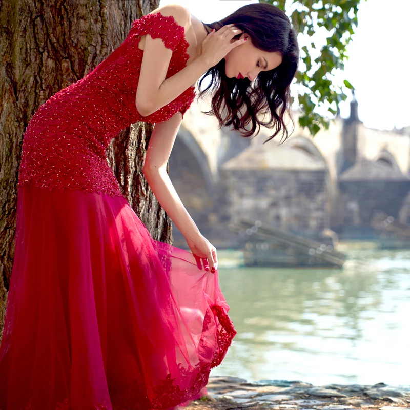 

Red Evening Dress Illusion Boat Neck Off The Shoulder Short Tulle Crystal Embroidery Trumpet Elegant Lady Formal Dresses TS224