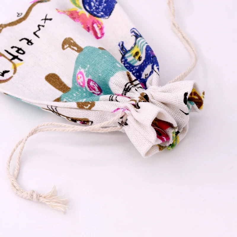 

5pcs/lot Pineapple Strawberry Flower Pattern Jute Bag Linen Cotton Bag Candy Jewelry Packing Storage Bag Customized