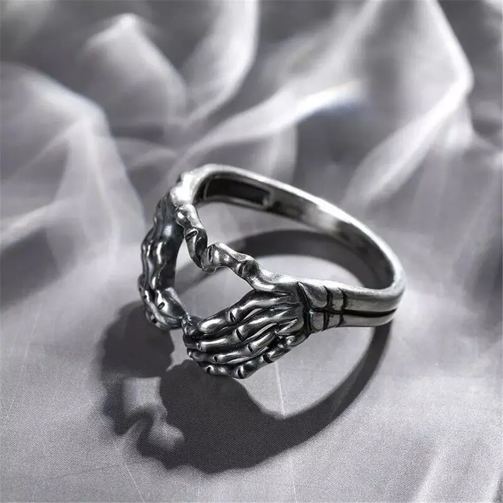 

Jewelry Vintage Hip Hop Biker Skull Hand with Heart Rings Punk Rings Gothic