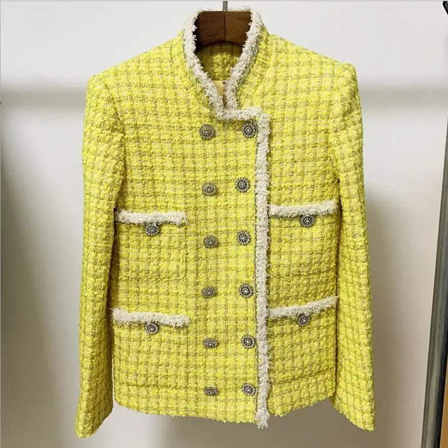 Женская твидовая куртка желтая двубортная шерстяная в клетку со стразами