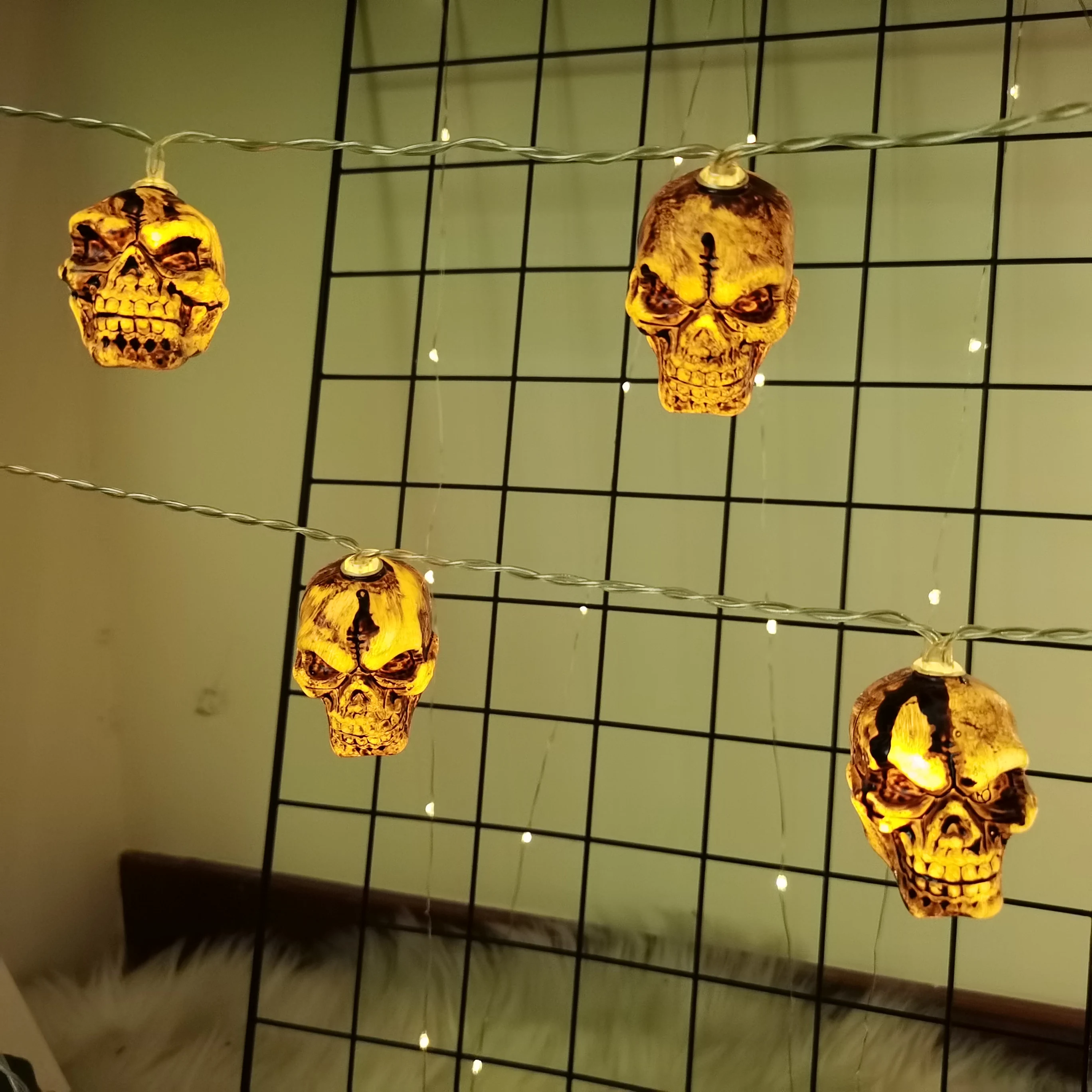 Гирлянда с черепами светодиодный питанием от аккумулятора USB для спальни