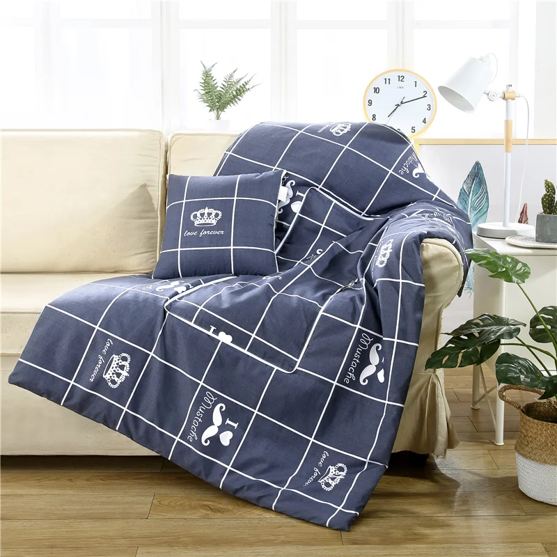 Мягкое удобное стеганное одеяло можно использовать в качестве подушки моющееся