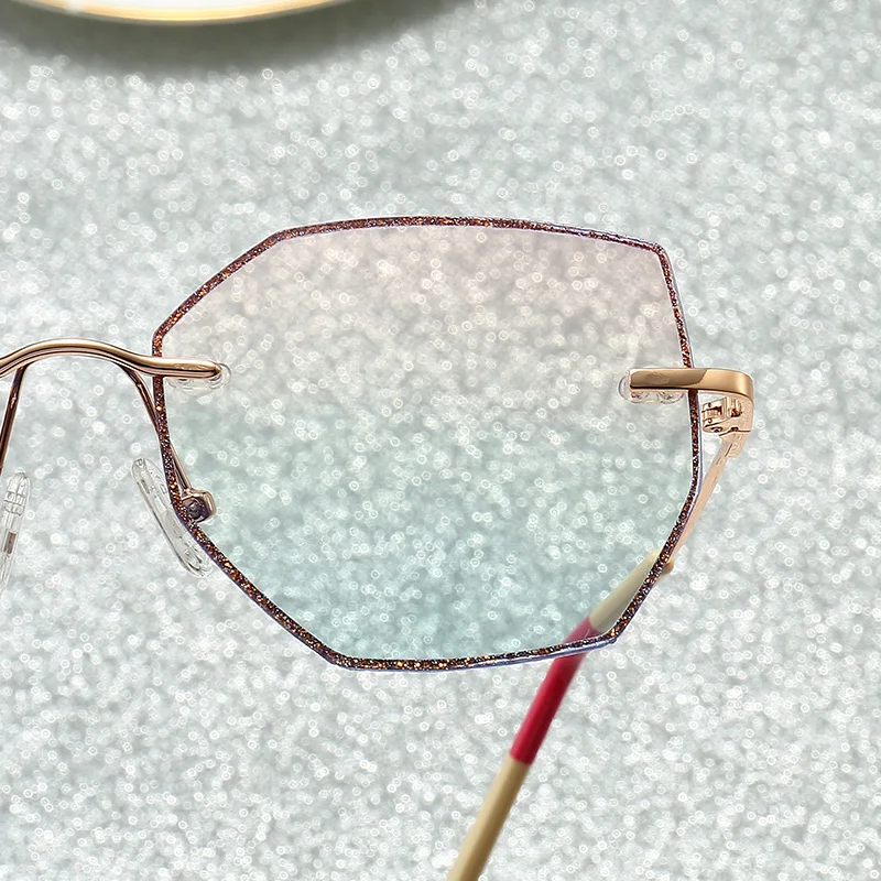

Vintage Rimless Sunglasses Women Fashion Brand Designer Gradual Sun Glasses Ladies Female Shades Glasses Polygon