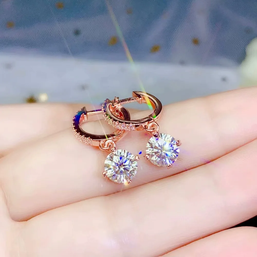 Moissanite новейшие стильные серьги-гвоздики, Супер Популярные женские серьги-гвоздики, Мигающий Огонь, 925 серебро, не чувствительный