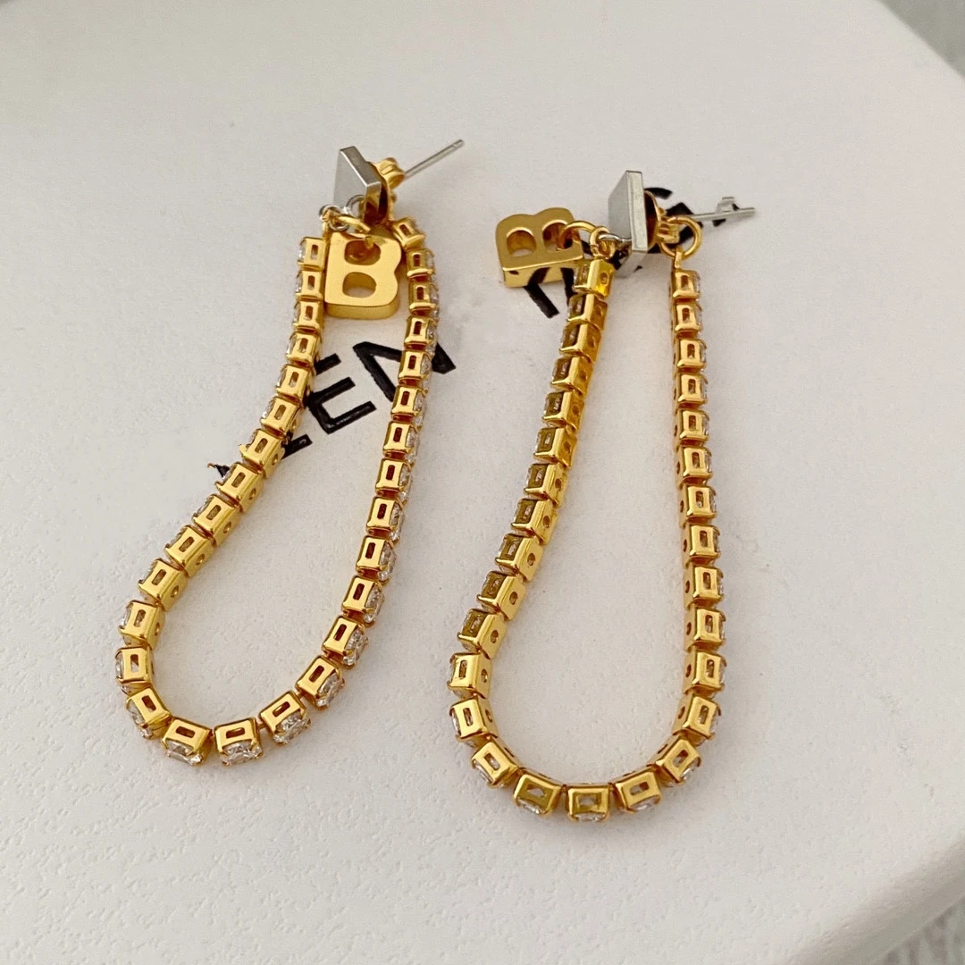 

European and American new style trendy golden chain earrings