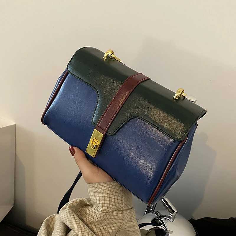 

Autumn/winter Retro Bag 2021 New Female Bag Ins Messenger Bag High Fashion Square Bag Shoulder Bag Width: 23cm