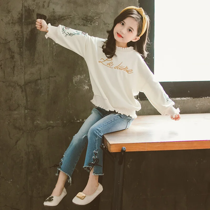 Детский свитер Новинка 2019 года сезон осень весна с кружевом модные вышитые