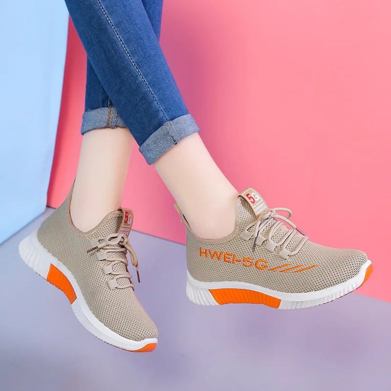 

middle-aged flying soft sole walking shoes spring sports shoes casual women's shoes