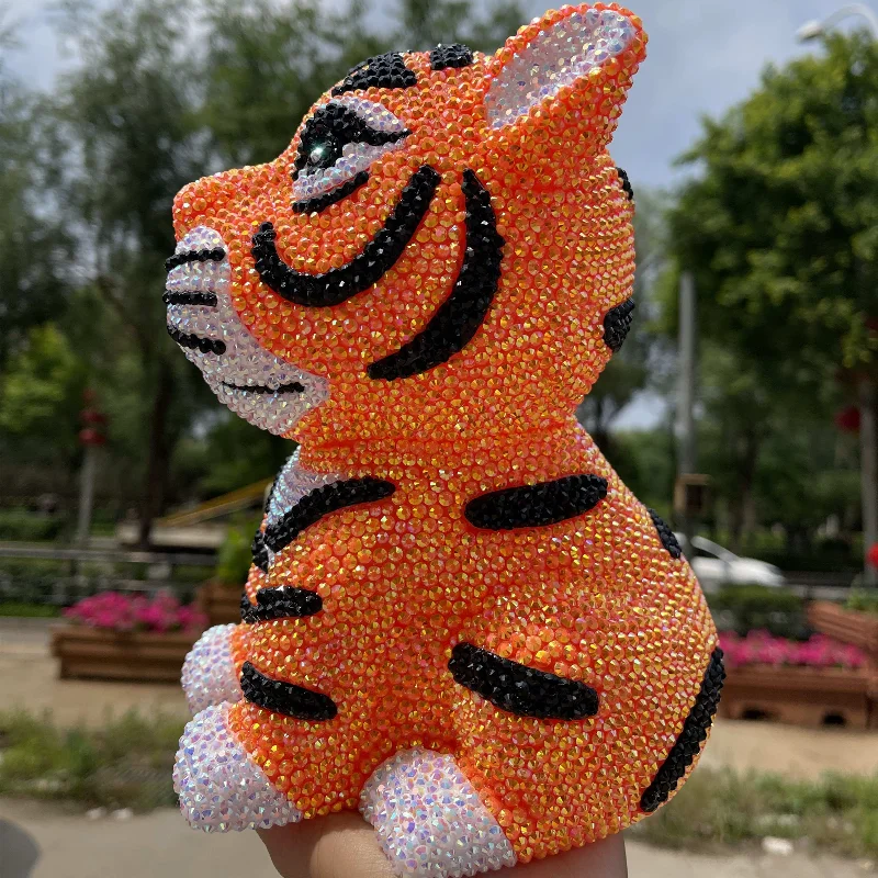 Копилка Тигр с инкрустацией стразами копилка для детей и взрослых украшение дома