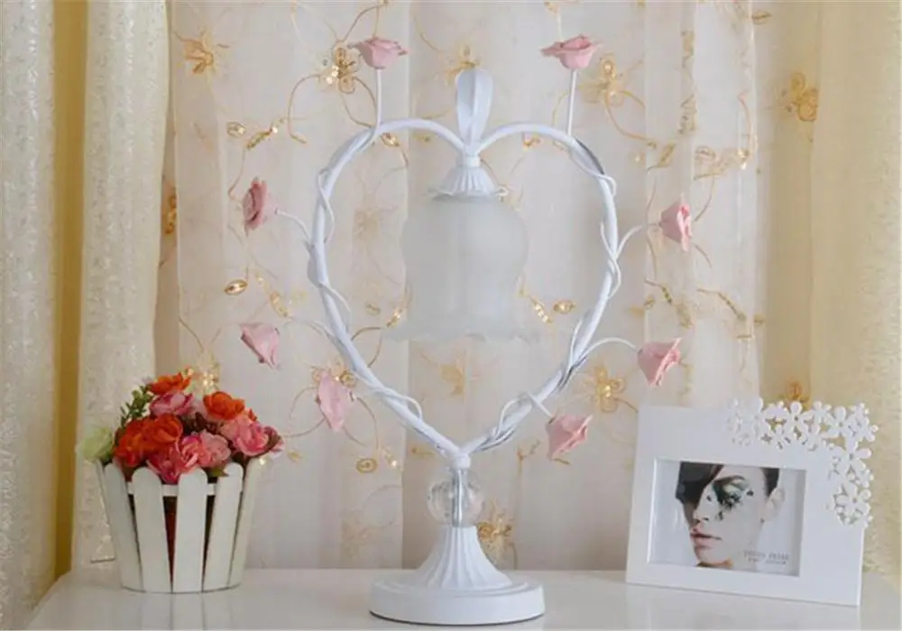 Приглушаемая настольная лампа в виде Розы с переключателем керамическая