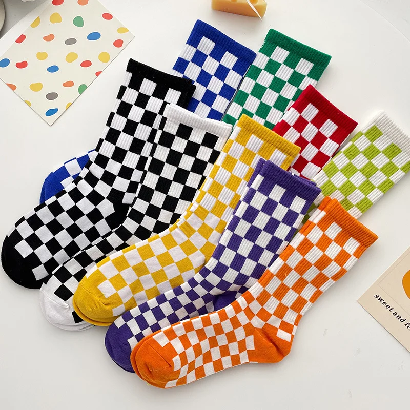 

Autumn Winter Women's Black White Checkerboard Socks Men Hip Hop Cotton streetwear Short Sock calcetines largos mujer skarpetki