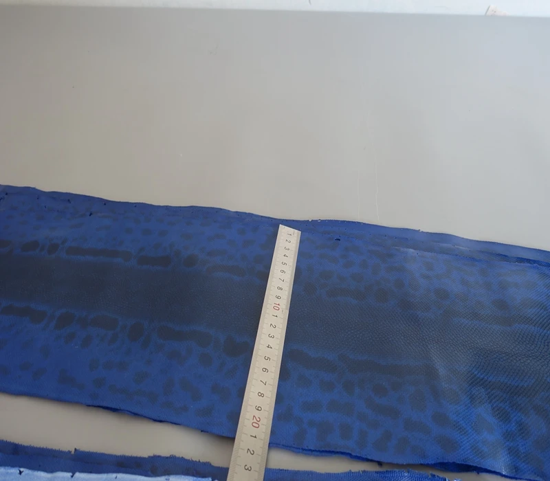 Большой размер синий цвет натуральная змеиная кожа цельный материал для