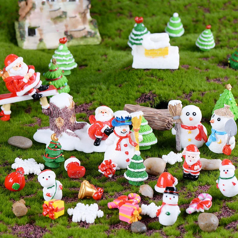 

10pcs Resin Miniature Christmas Tree Snowman Gift Box Decor Ornament Sleigh Micro Landscape Snow Scene Christmas Decor for Home