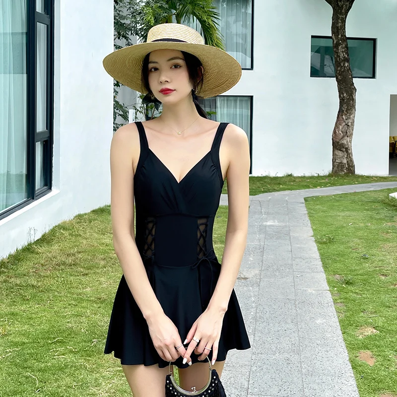 

New 2021 Asia Japan and South Korea Ins One Piece Swimsuit Women V-Neck Backless Hot Spring Young Girl Sexy Swimwear Skirt