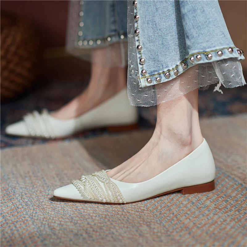 

VERCONAS Casual Low Heels Basic Women Pumps Genuine Leather Pointed Toe Shallow Shoes Woman New String Bead Spring Classic 2021