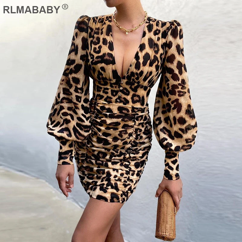 

Женское короткое платье с леопардовым принтом, элегантное облегающее платье мини с V-образным вырезом, длинным рукавом, пуговицами на бедра...
