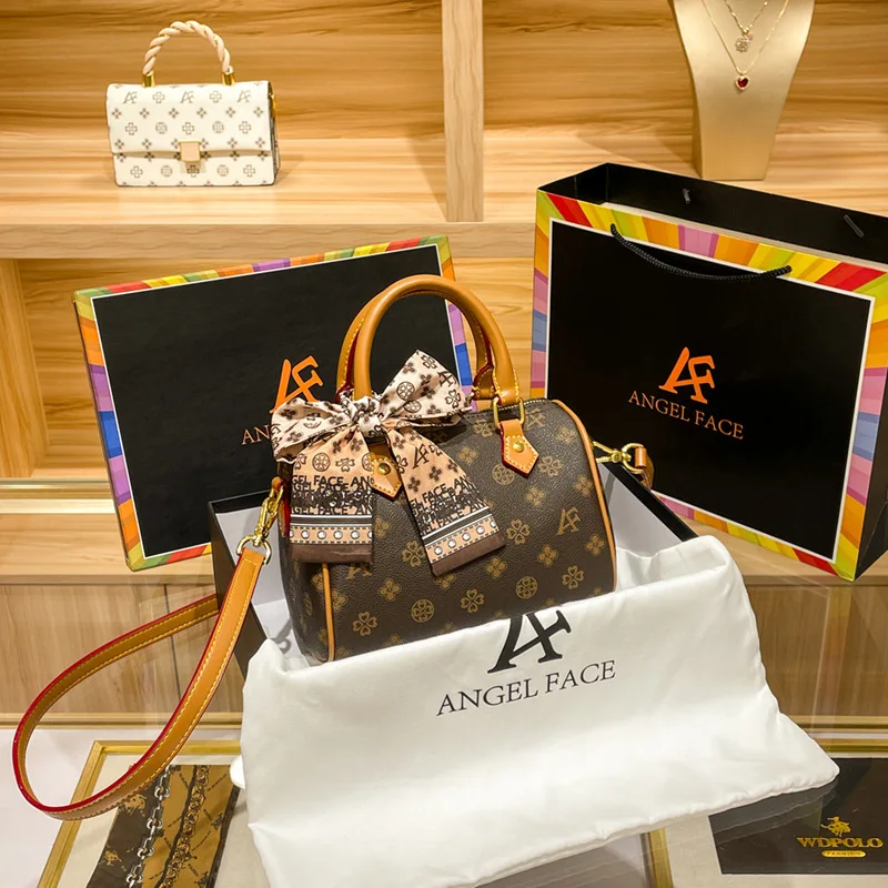 

Высококачественная кожаная классическая подходящая ко всему Дамская Подушка с принтом для дальнозоркости Повседневная атмосферная сумка-...