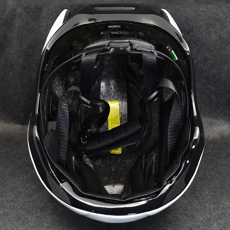 

Bicycle Helmet Equipment Sports Ventilated Riding Cycling Helmet Professional Road Mountain Bike Helmet Ultralight All-terrain