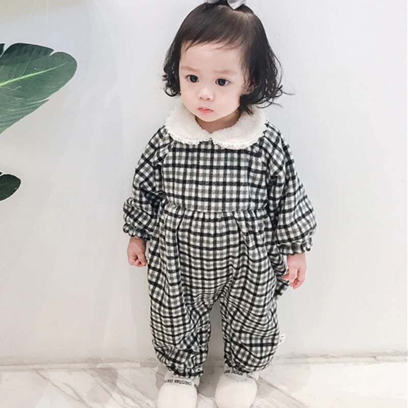 Детский комбинезон для новорожденных теплый хлопковый в клетку на осень и