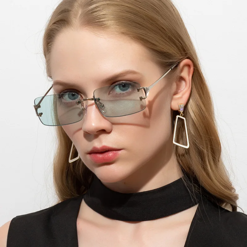 

Luxury Lady Fashion Sunglasses Small Square Shades for Woman Brand Rimless Sun Glasses Women Party Decorative Glasses UV400