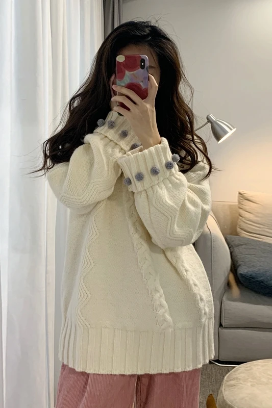 

White sweater women's autumn and winter, new Korean version of loose wear, Japanese gentle lazy wind pullover bottoming