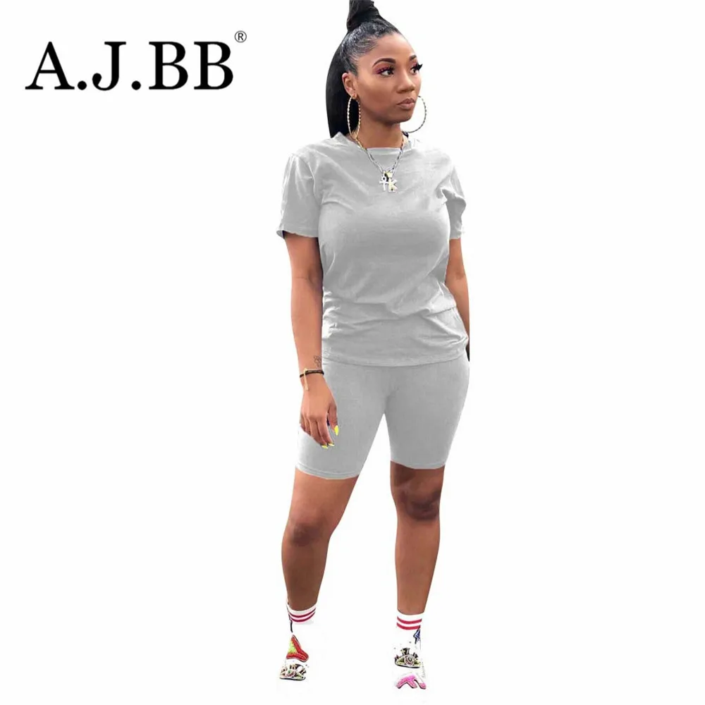 

Новинка, повседневный Однотонный женский комплект свободного кроя, летний модный комплект из двух предметов с круглым вырезом, коротким ру...