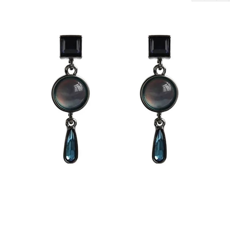 

Fashion new Women Crystal Earrings Raw Sun Moon Inlaid lantern Earrings Women Fashion Retro Jewelry Accessories gift