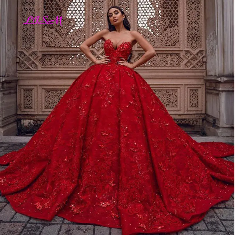 

Luxury Red Lace Crystals Quinceanera Dresses Ball Gown Sweetheart Appliques Puffy Sweet 16 Dresses Elegant Evening Dress