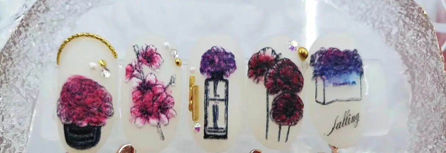 

1 Piece of 3D Engraved Henna Decals with Water DecalsExperienced Nail Water Slide Decals