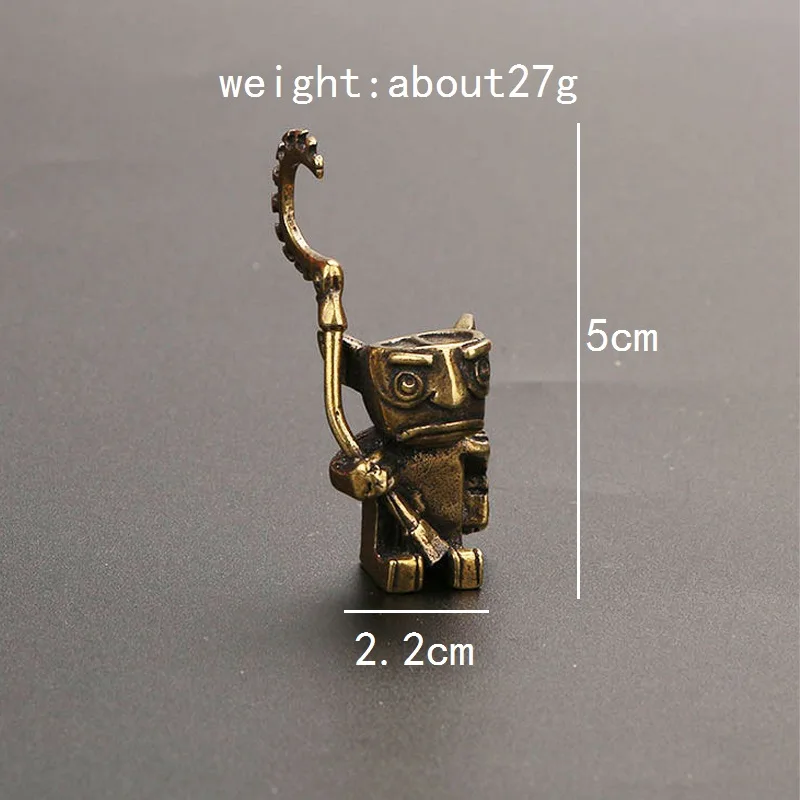 Статуя охранника робота из меди