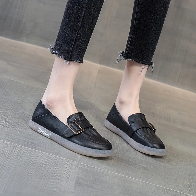 

2021 spring new large size beef tendon soft sole women's shoes leather white shoes flat sole shoes non-slip pregnant women shoes