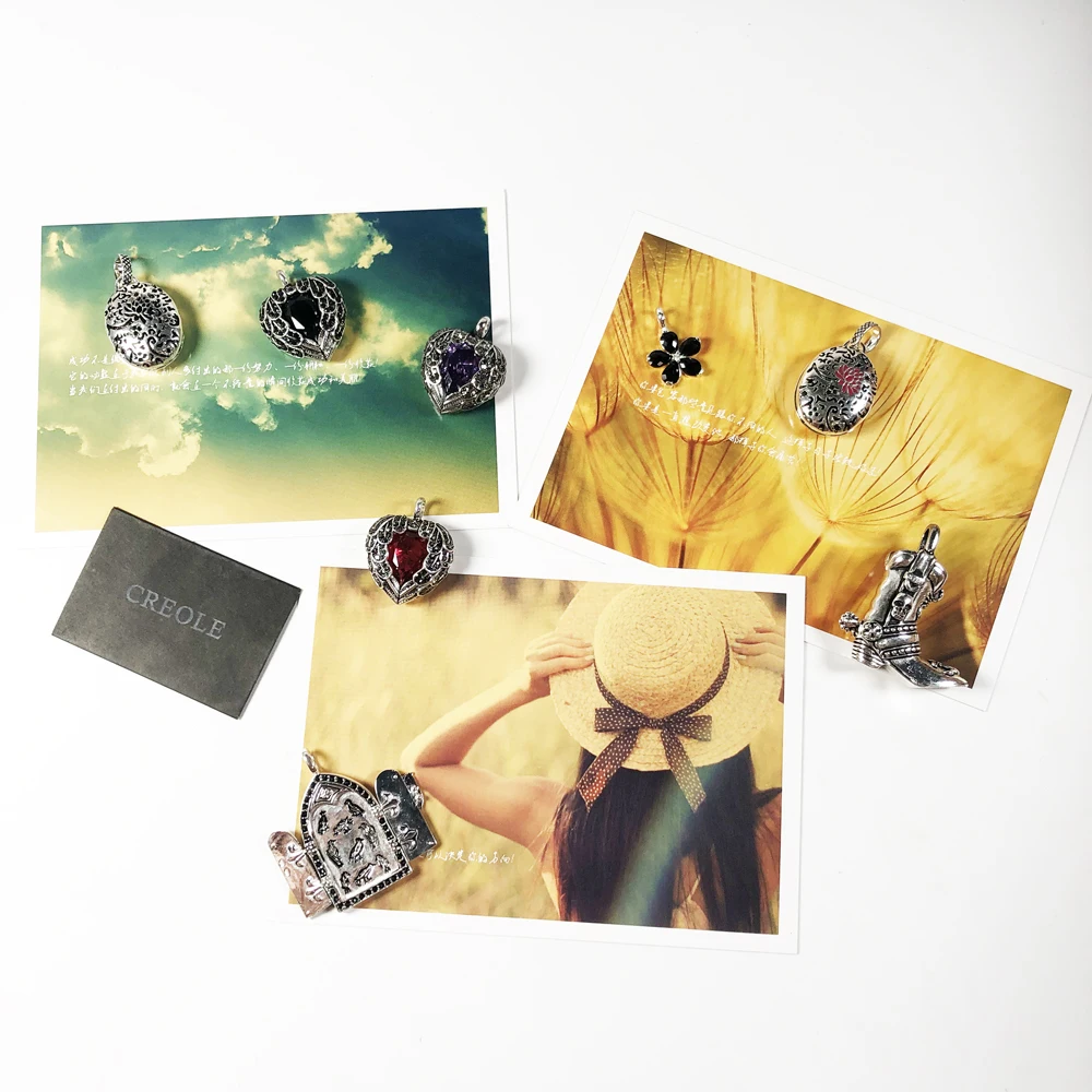 Медальон с крылатым сердцем и цветком ожерелье на окно ботинок черными