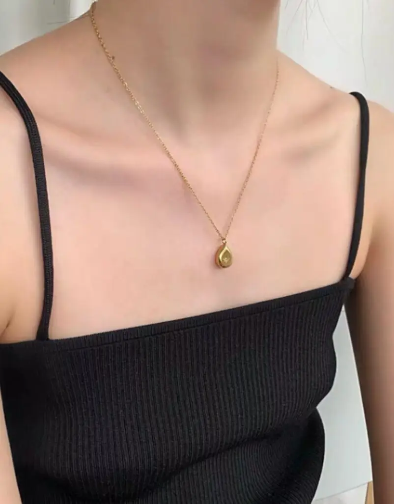 

Hot Sell Women Fashion New Goddess Luxury Gold Color Necklace Luxe Jewelry Stainless Steel