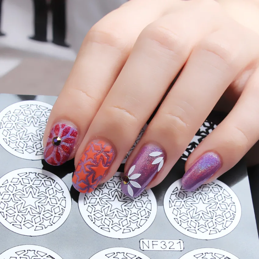 18pcs/2 sheet 9 type Black/Silver/white Laser Flower Hollow Template Nail Sticker Designs 3D Decals Makeup Tattoos Manicure Tool | Красота и