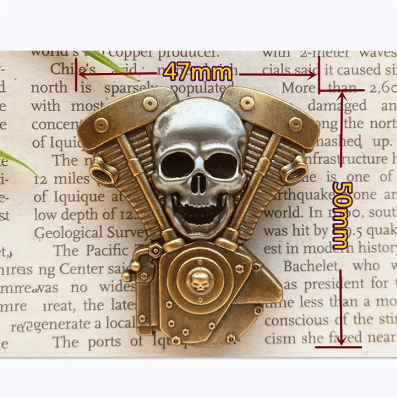 Череп ретро металлический двигатель мотоцикл панк значок для одежды шляпа