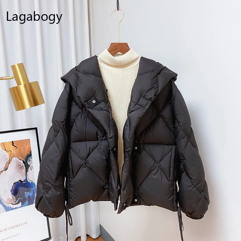 

Lagabogy 2022 High Quality Winter Women 90% White Duck Down Coat Ultra Light Warm Short Parkas Female Hooded Loose Puffer Jacket