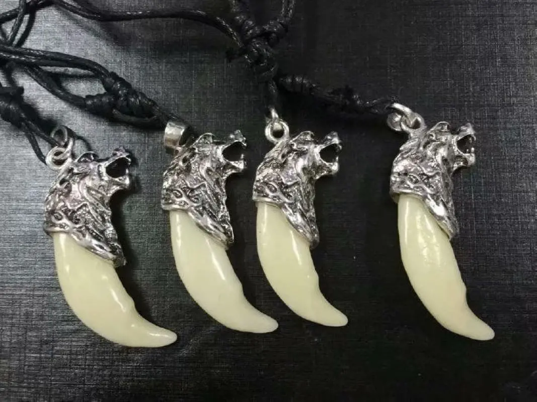 

15 pcs Punk Gothic Wolf Tooth Men Necklace Fashion Resin Alloy Head Pendant For Boy Men Jewelry Gifts