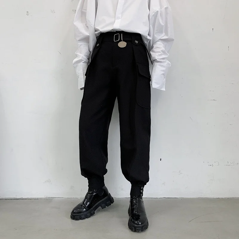 

Fashion Men Joggers Pant Man High Waist with Belt Tapered Trousers Cargo Pocket Metal Disc Black Loose Hip Hop Techwear Bottom