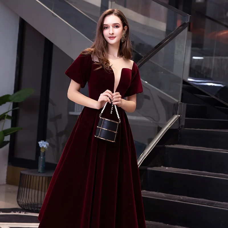 

Vintage Burgundy Cocktail Dresses Velour O-Neck Illusion A-Line Tea Length With Short Sleeves Formal Evening Party Gowns Elegant