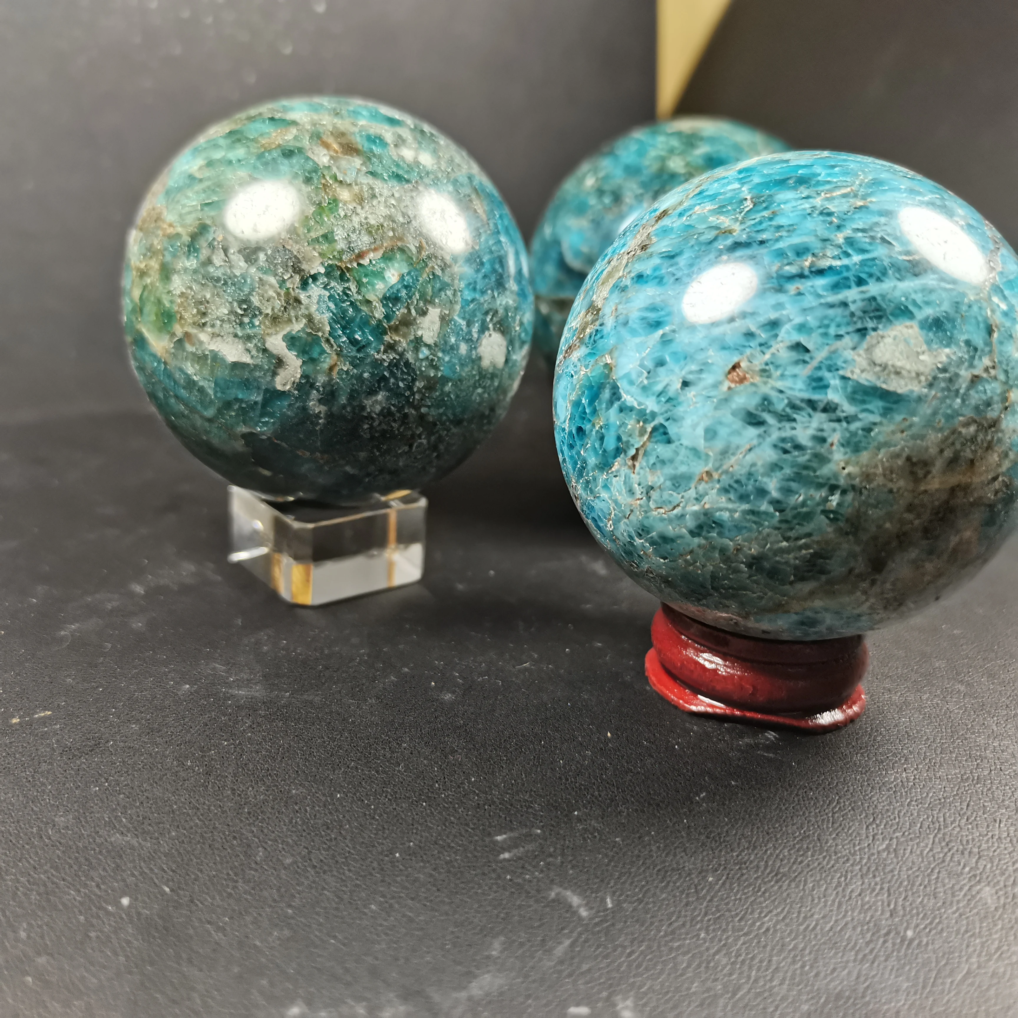 40-60 мм натуральный Голубой Апатит сферические лечебные камни Хрустальный