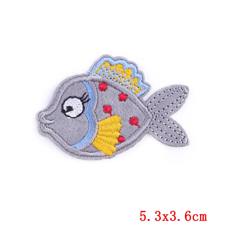 

Iron On Multicolor Fish Patch For Clothing Appliques Stripe Patches For Clothing Stickers For DIY T-shirt Badges Cartoon Patch