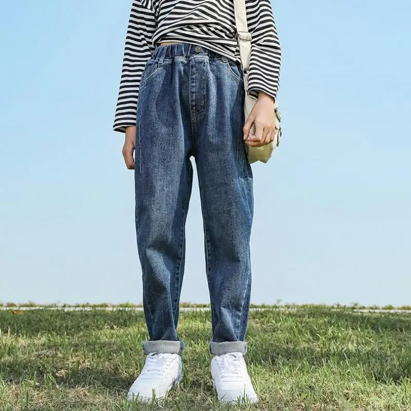 

Милые джинсы со складками на талии для девочек, весенне-осенние уличные джинсовые брюки с потертостями, детские брюки, детские повседневные...