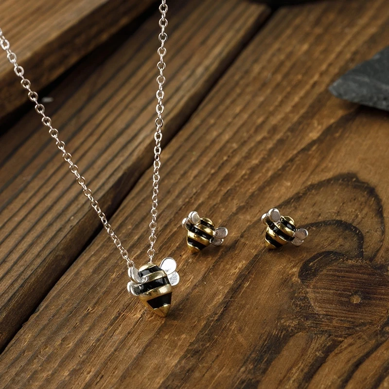 Свежий Стиль милые маленькие пчёлки для женщин ожерелья насекомых Форма кулон