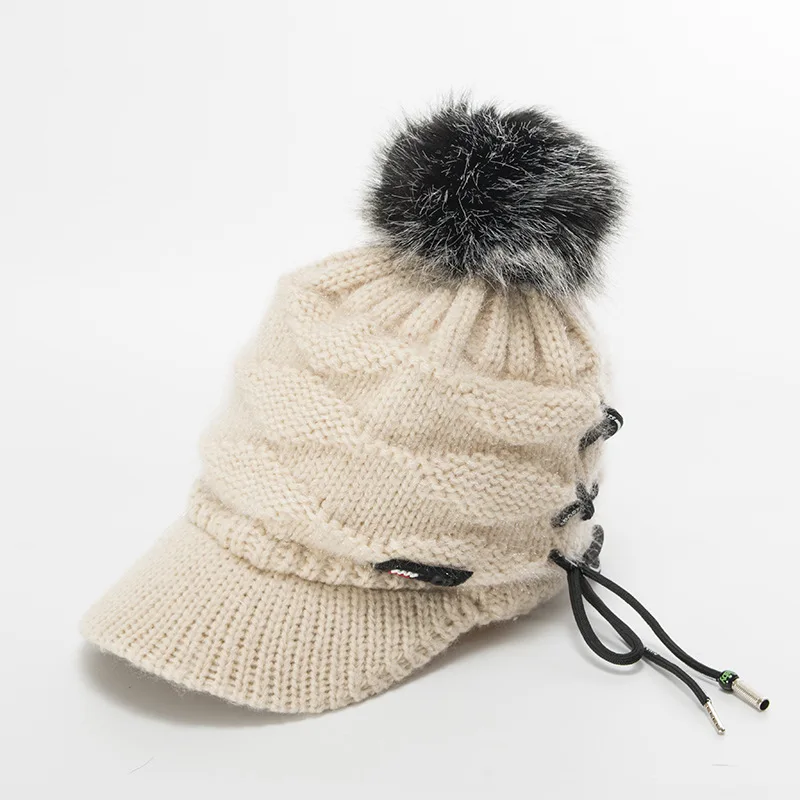 Модная шапка с помпонами для женщин, женские шапки Skullies, теплая меховая женская шапка, зимняя шапка, Брендовая женская шапка - Цвет: beige