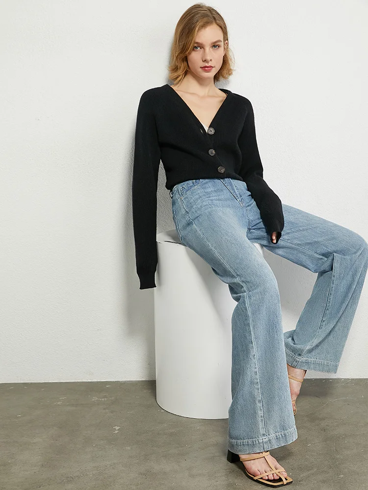 AMII Minimalism Autumn Fashion Women Sweater Knitted Solid Vneck Single-breasted Cardigan Causal 12020326 |