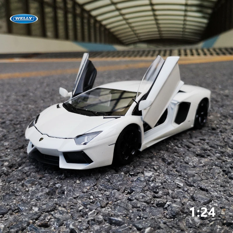 

Модель автомобиля WELLY 1:24 Lamborghini Автомобильная, литая модель из сплава, миниатюрная модель автомобиля в масштабе, детский подарок