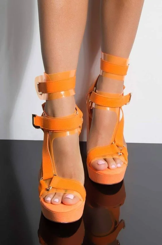 

Women's Shoes
