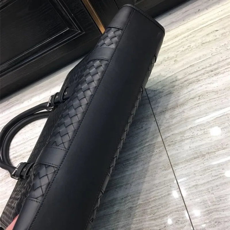 сумка мужская briefcase Men's computer bag Fashion business package High quality woven bag High end real leather bag